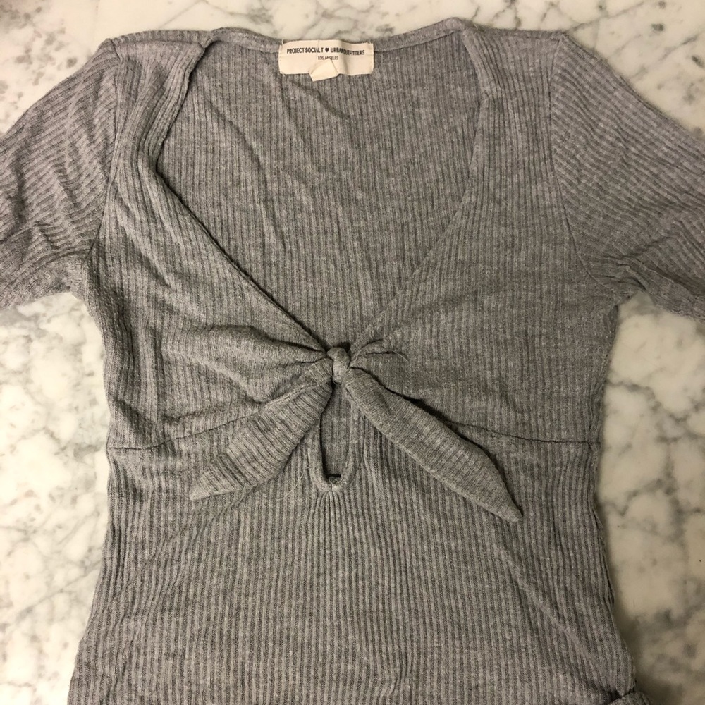 URBAN OUTFITTERS SELF TIE SHIRT